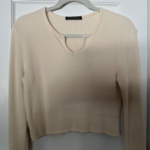 Brandy Melville Cropped Ribbed Long Sleeve